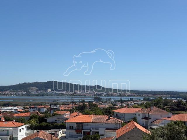 Terreno venda em Meadela