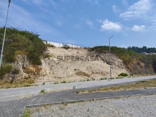 Terreno venda em Lousada, Porto
