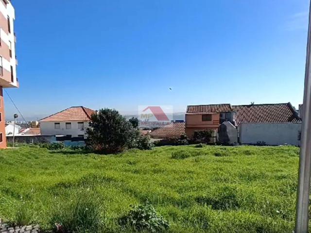Terreno venda em Moinhos da Funcheira, Amadora