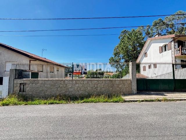 Terreno venda em Vila de Cucujães, Oliveira de Azeméis