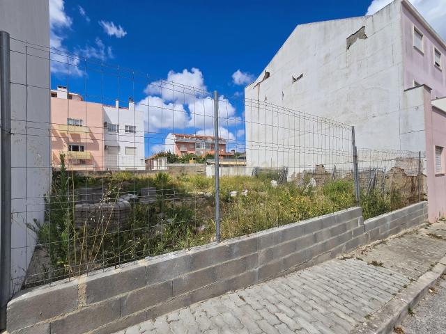 Terreno venda em Encosta do Sol, Amadora