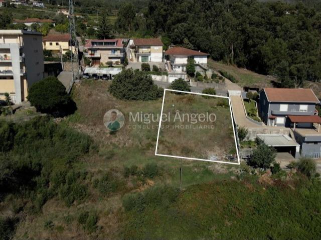 Terreno venda em Penafiel