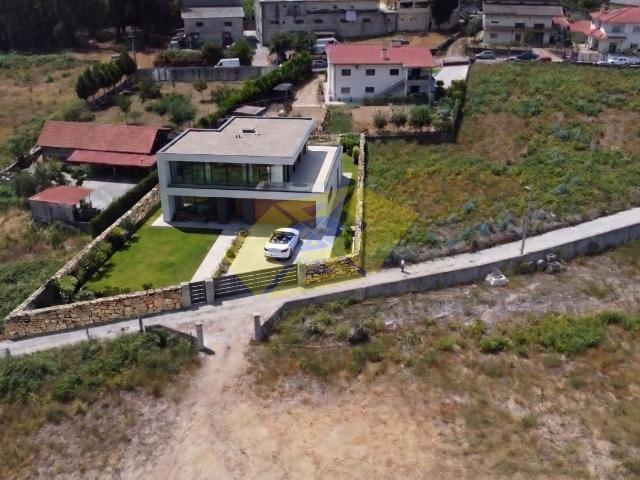 Terreno venda em Felgueiras, Porto