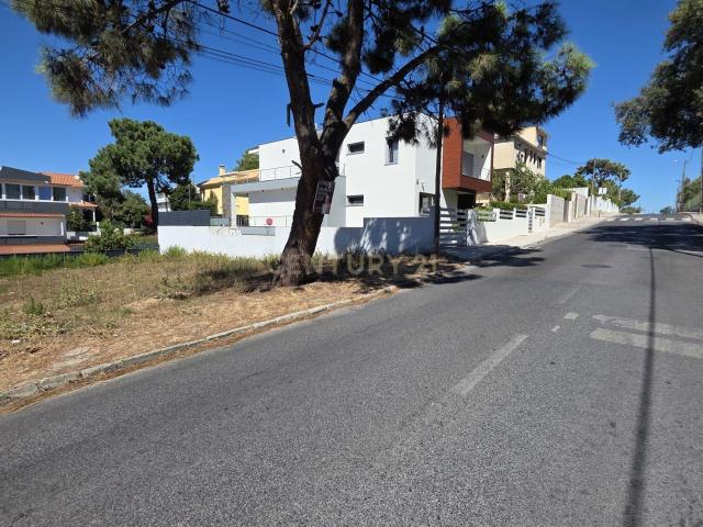 Terreno venda em Almada, Setúbal