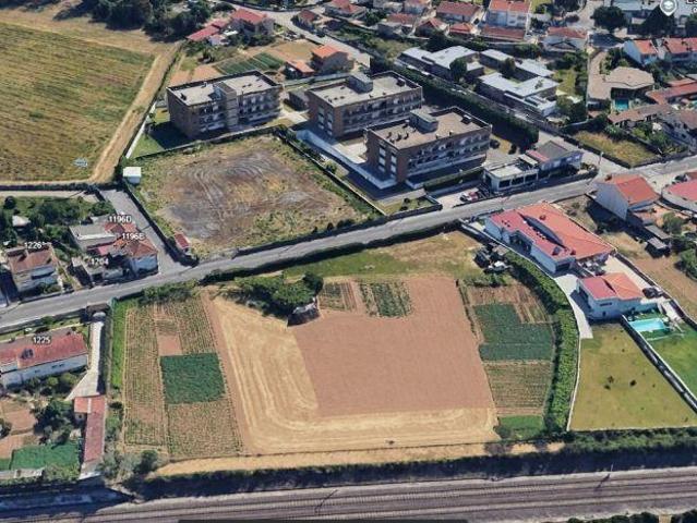 Terreno venda em Valongo, Porto