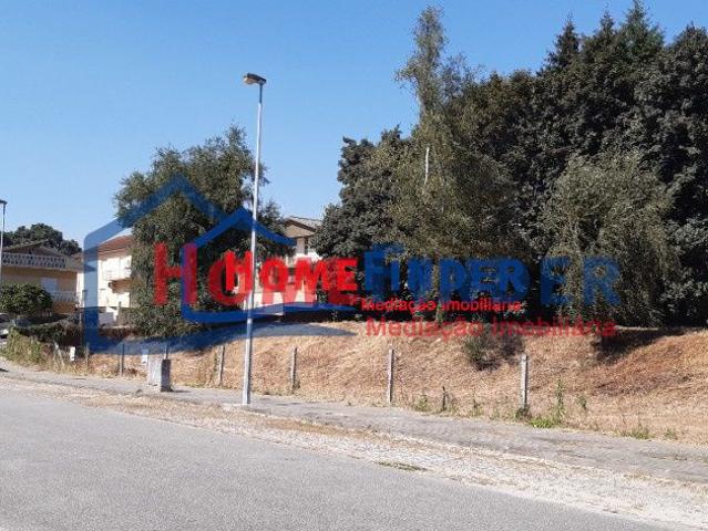 Terreno venda em Felgueiras, Porto