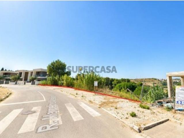 Terreno venda em Área Residencial de Capuchos, Funchalinho, Casas Velhas, Pilotos, Vila Nova de Caparica, Casalinho, Almada
