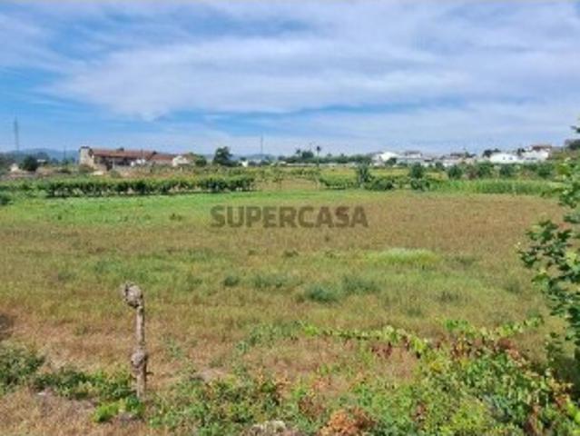 Terreno venda em Lousada, Porto