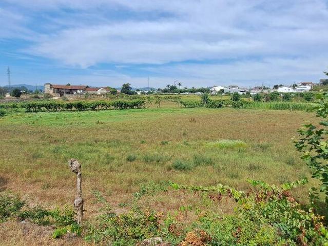 Terreno venda em Lousada, Porto