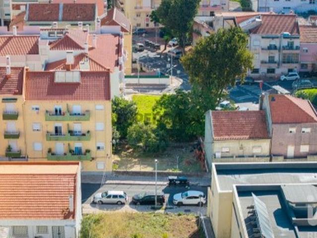 Terreno venda em Encosta do Sol, Amadora