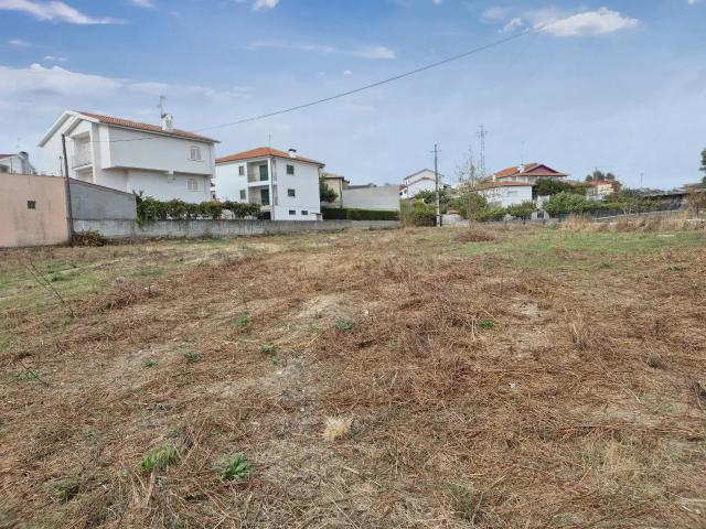 Terreno venda em Santa Cruz/Trindade e Sanjurge, Chaves