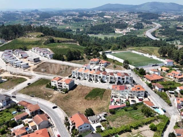 Terreno venda em Lousada, Porto