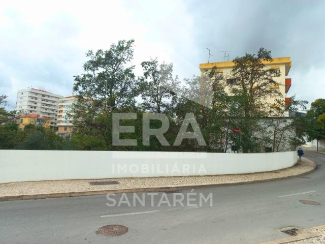Terreno venda em Almeirim, Santarém