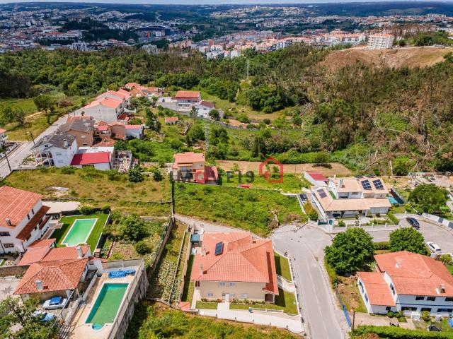 Terreno venda em Leiria