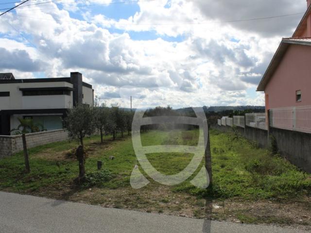 Terreno venda em Coimbrã, Botão
