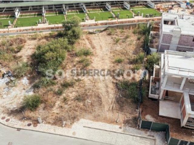 Terreno venda em Quarteira, Loulé