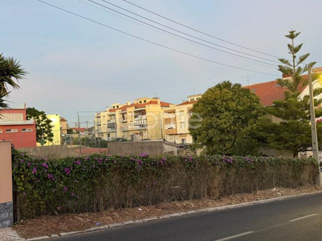 Terreno venda em Pontinha e Famões, Odivelas