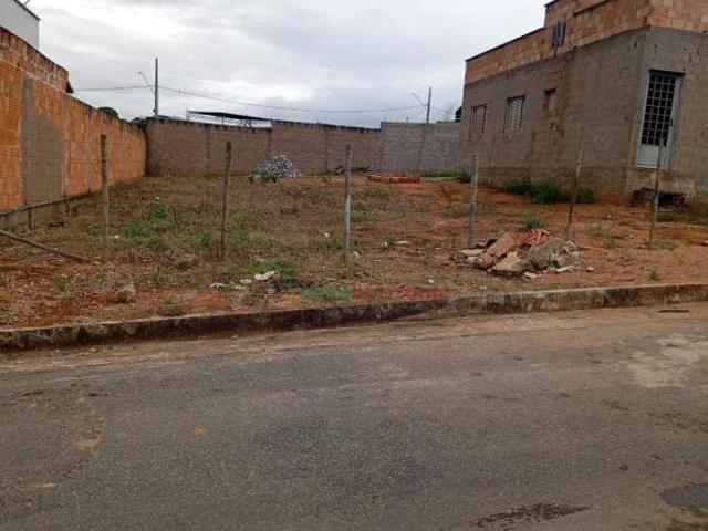 Terreno venda em Região Geográfica Imediata de Oliveira, Oliveira