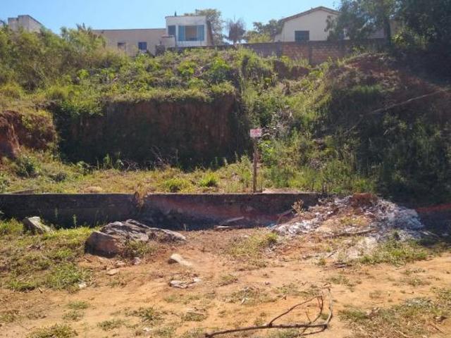 Terreno venda em Região Geográfica Imediata de Oliveira, Oliveira