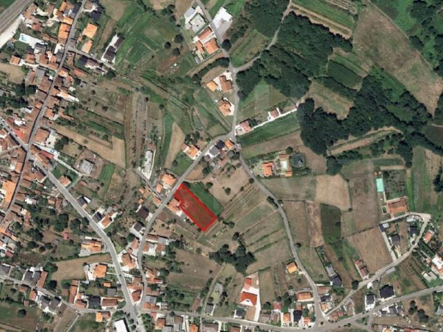 Terreno venda em Chamosinhos, Valença
