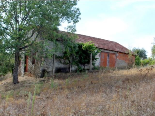 Casa venda em Azibo, Lamas
