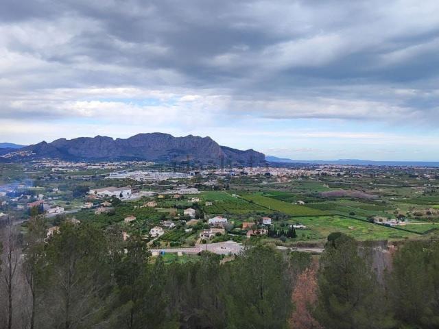 Terreno en venta en la Marina Alta, Valencia
