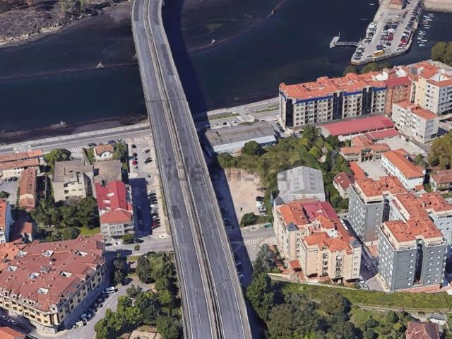 Terreno en venta en A Moureira, Pontevedra