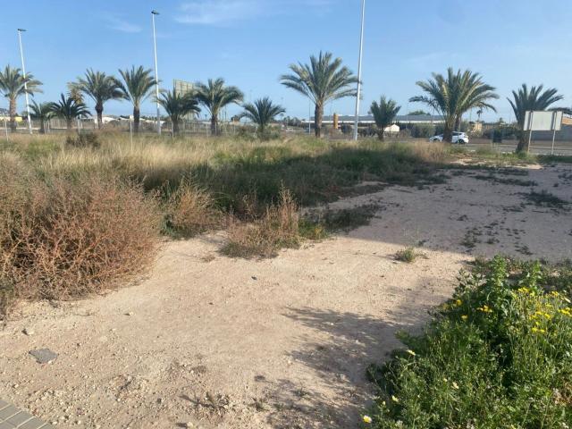 Terreno en venta en Portes Encarnades, el Baix Vinalopó