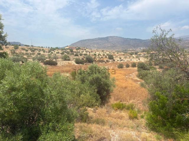 Terreno en venta en la Marina Baixa, Valencia