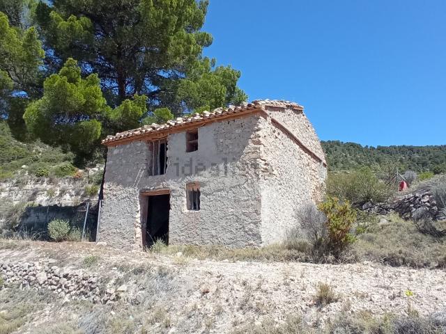 Terreno en venta en la Marina Baixa, Valencia