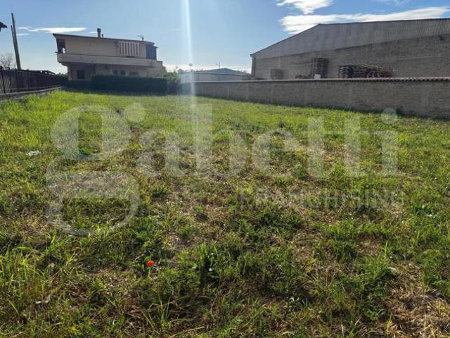 Box in vendita a Capua, Campania