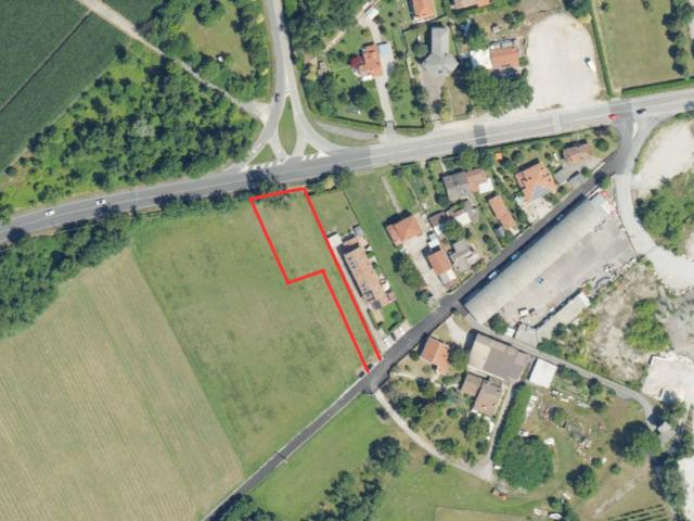 Terreno in vendita a Gradisca D'isonzo, Friuli-Venezia Giulia