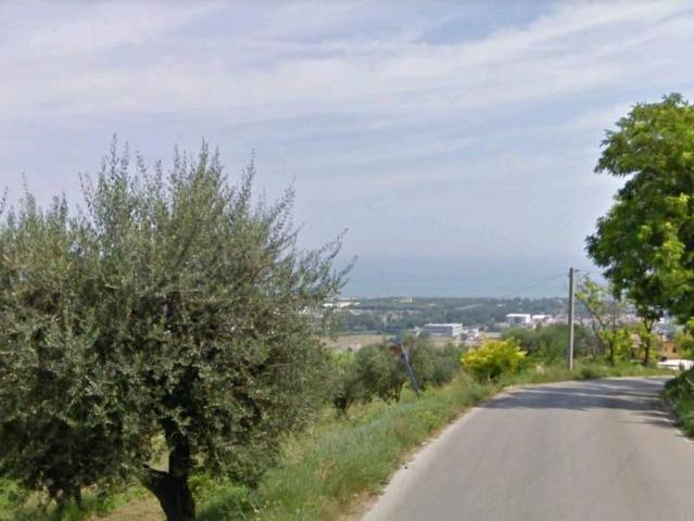 Terreno in vendita a Montone, Mosciano Sant'Angelo