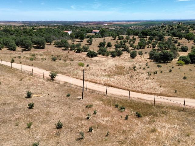 Terreno venda em Mourã, Beja
