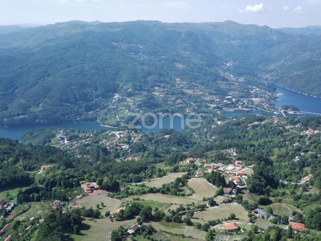 Terreno venda em Covelo de Cima, Parada Do Bouro