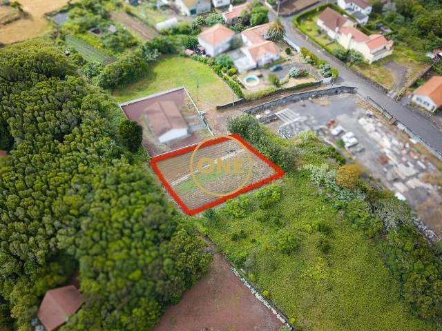 Terreno venda em Açores, Madalena