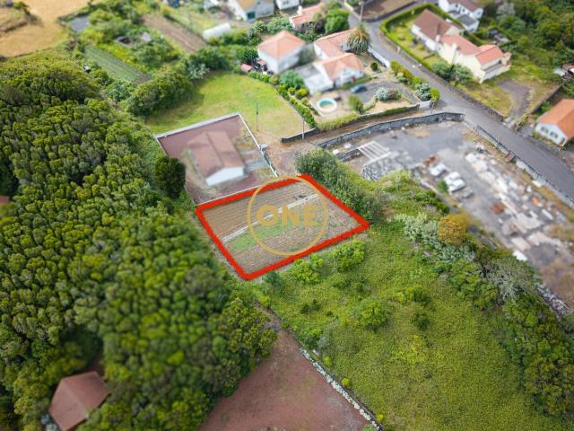 Terreno venda em Açores, Madalena