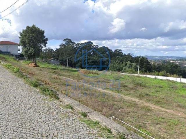 Terreno venda em Santo Tirso, Porto