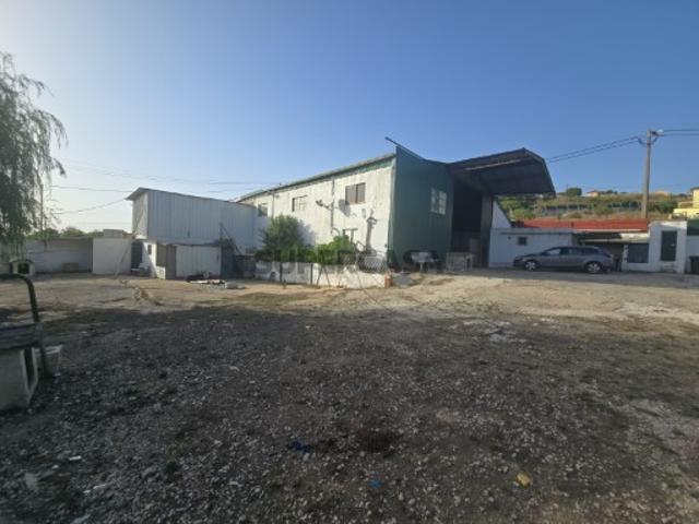 Terreno venda em Santiago Dos Velhos, Lisboa