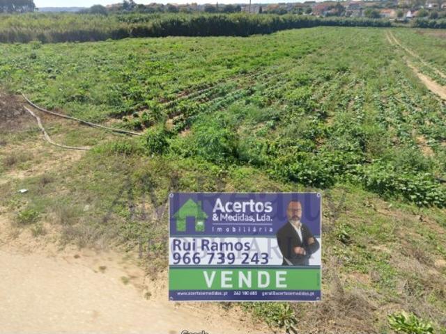 Terreno venda em Peniche, Leiria