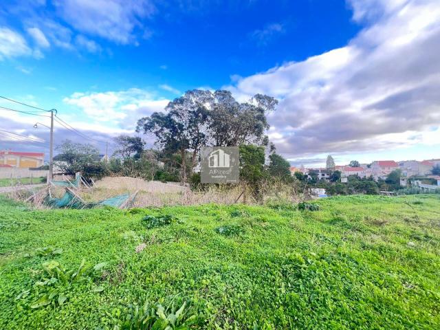 Terreno venda em Palhais, Almada