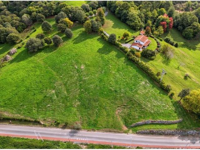 Local Comercial en venta en Comillas, Cantabria