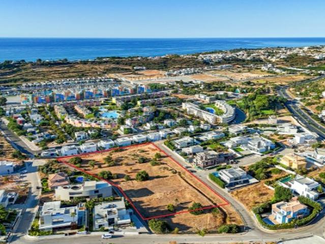 Terreno venda em Albufeira e Olhos de Água, Albufeira