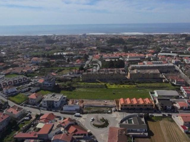 Terreno venda em Vila Nova De Gaia, Porto