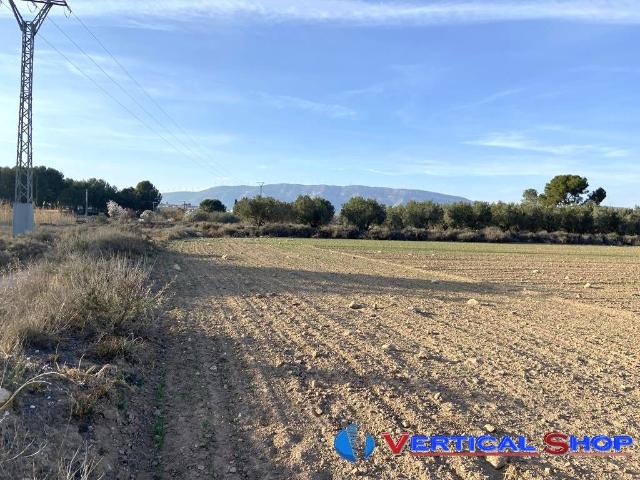 Terreno en venta en Caudete, Castilla-La Mancha