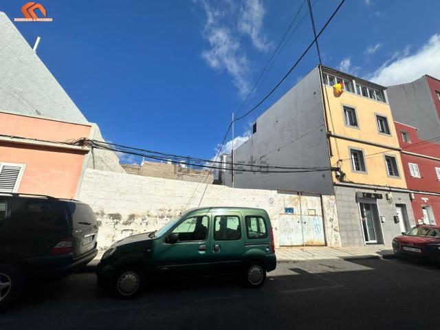 Terreno en venta en El Cruce I, Santa Lucía de Tirajana