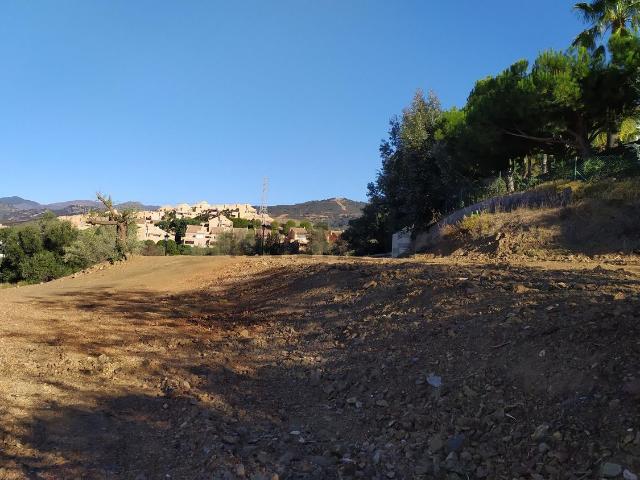 Terreno en venta en Artola, Marbella