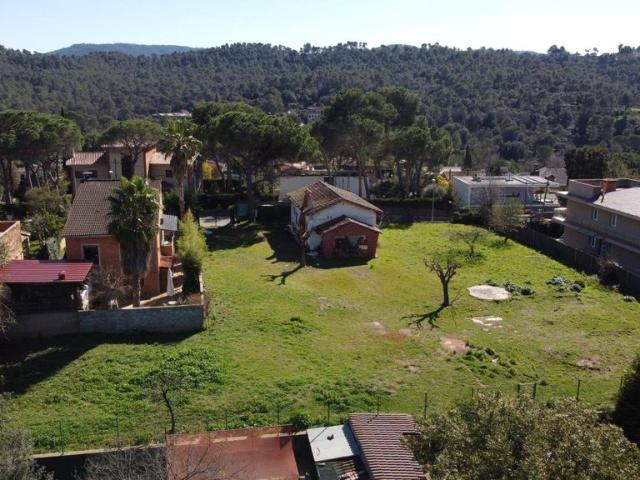 Terreno en venta en Sant Cugat Del Vallès, la Colònia Montserrat Terreno en venta en Sant Cugat Del Vallès, la Colònia Montserrat