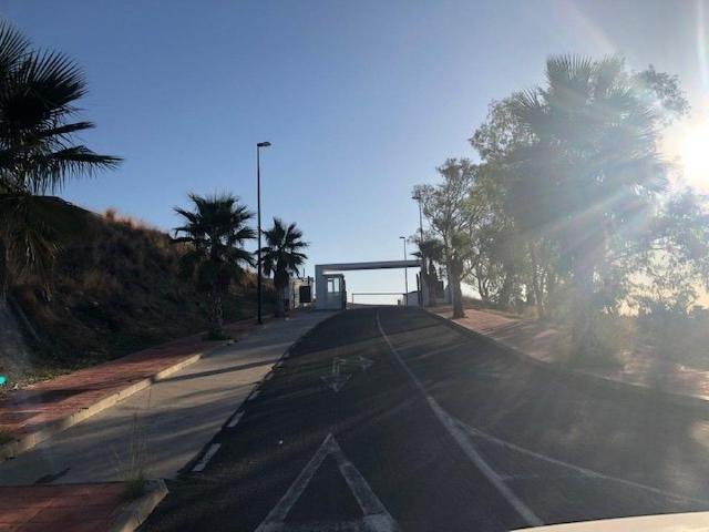 Terreno en venta en La Perla-Torremuelle, Costa del Sol Occidental