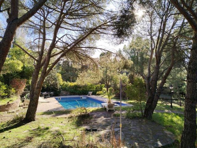 Terreno en venta en Las Rozas De Madrid, Madrid